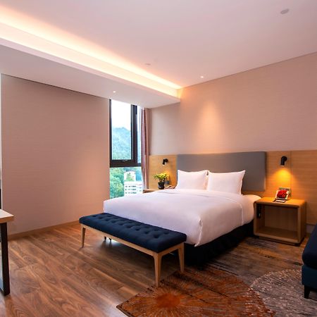 Holiday Inn Express Luanchuan By Ihg Exteriér fotografie