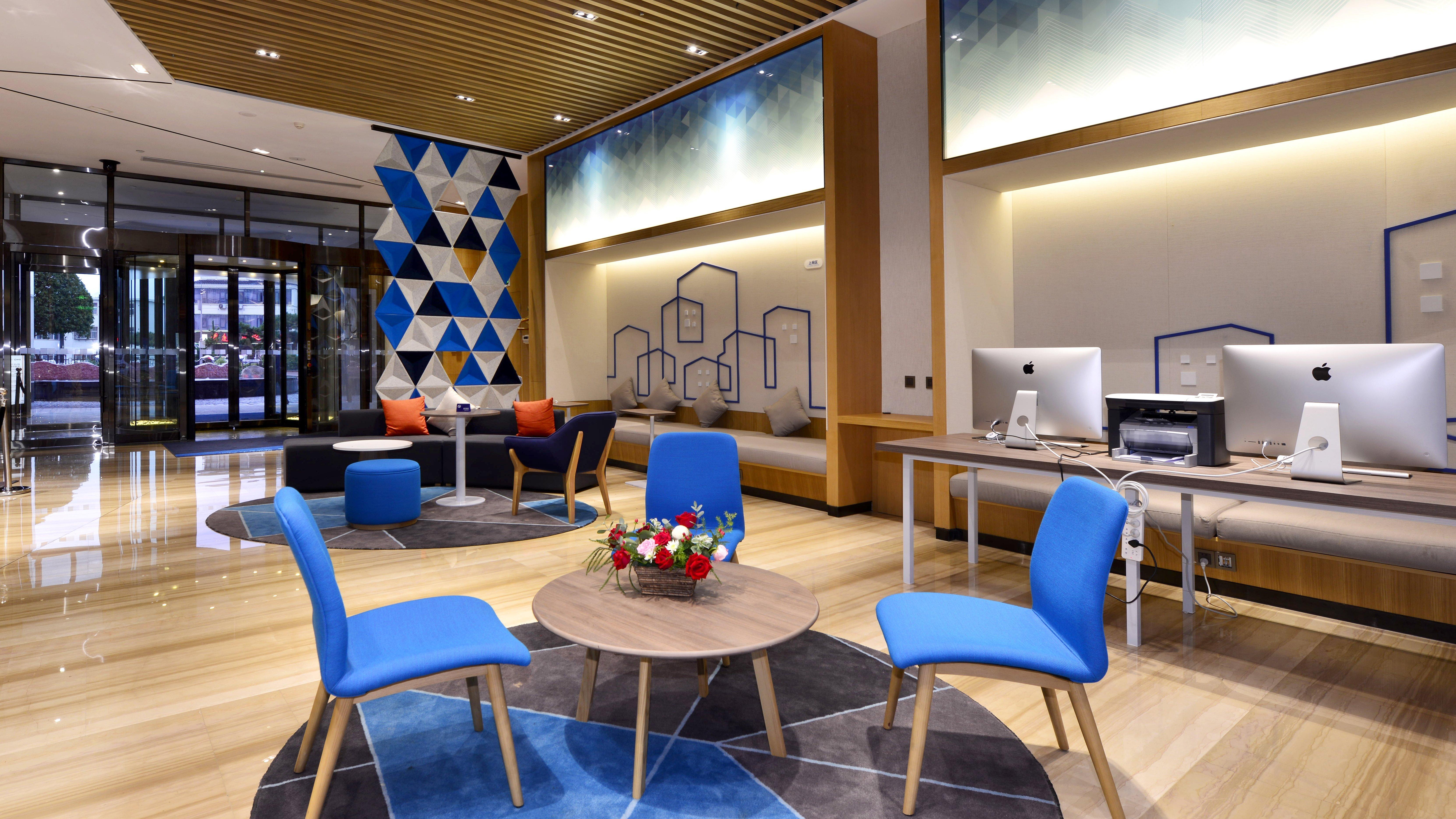 Holiday Inn Express Luanchuan By Ihg Exteriér fotografie