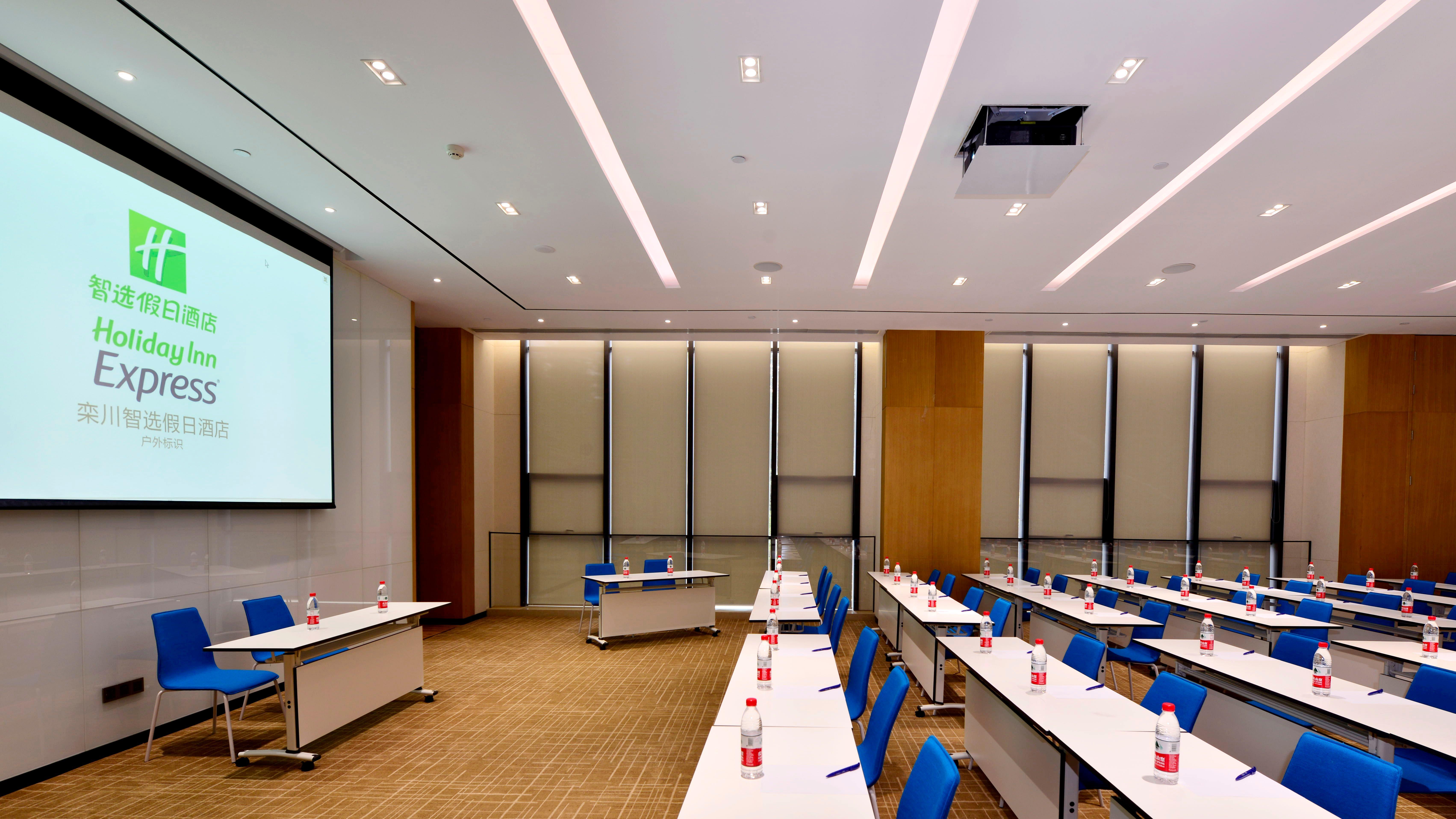 Holiday Inn Express Luanchuan By Ihg Exteriér fotografie