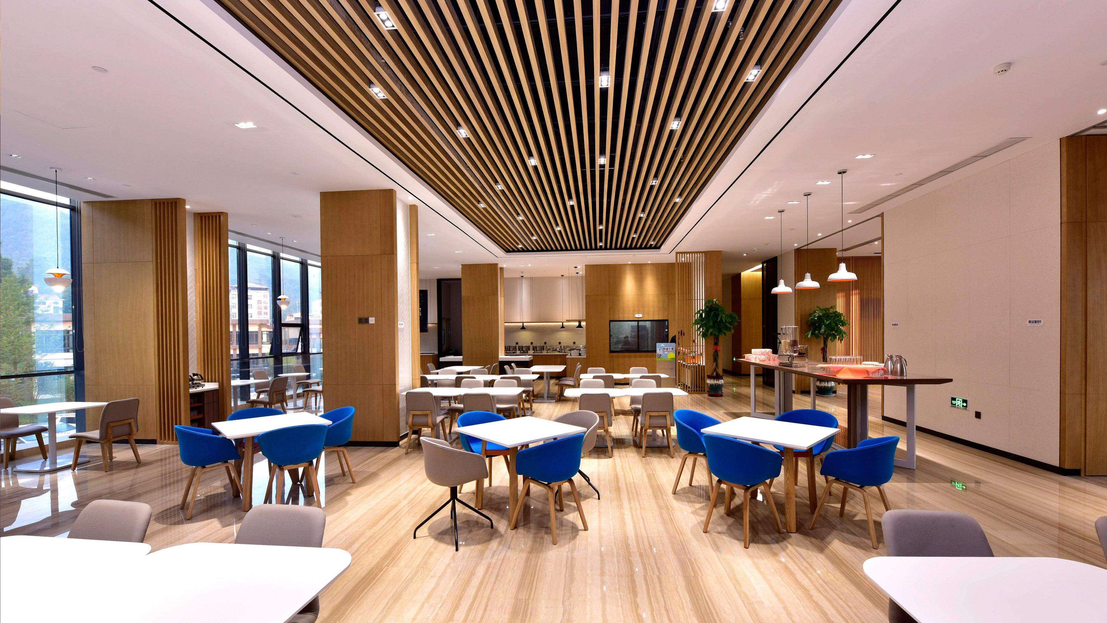 Holiday Inn Express Luanchuan By Ihg Exteriér fotografie