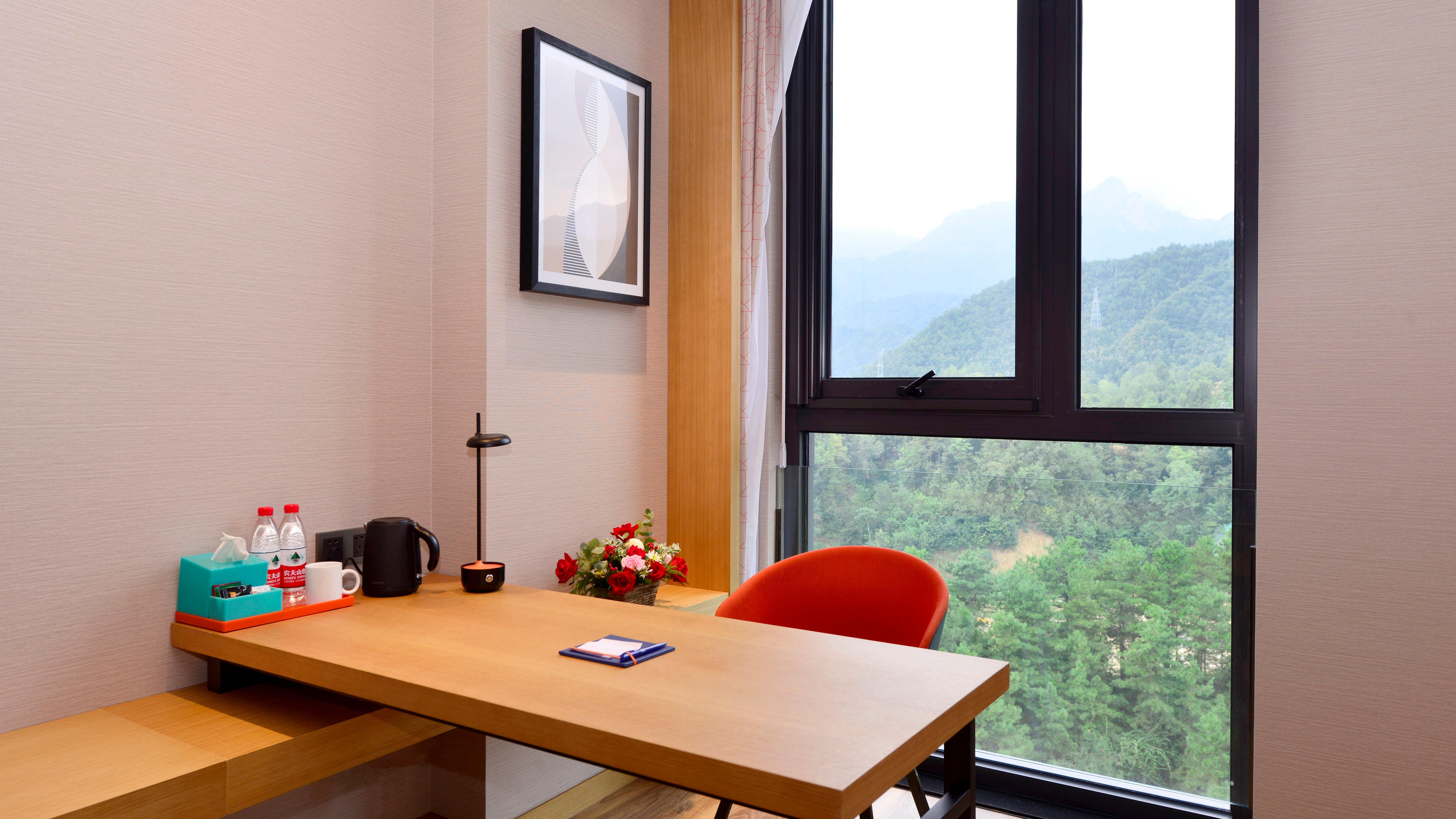 Holiday Inn Express Luanchuan By Ihg Exteriér fotografie